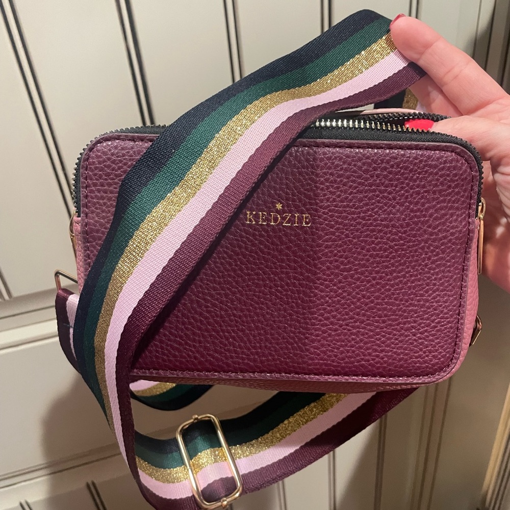 Very Cute Kedzie cross body